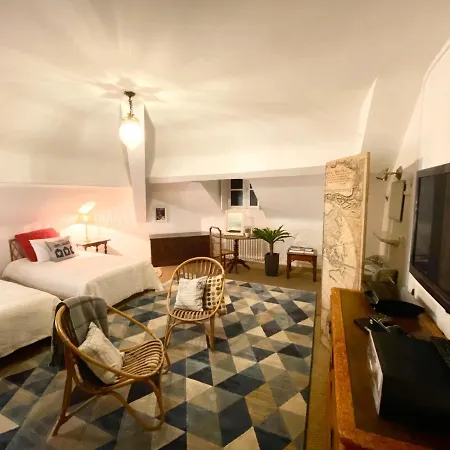 Chateau Routger Villa *